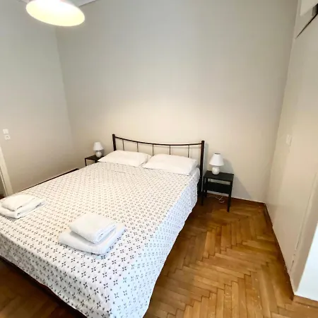 Victoria Studio Downtown Apartment